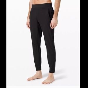 In Mind Pant 30" - men’s L lululemon NWT